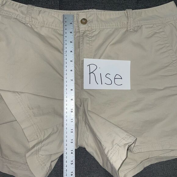 Eddie Bauer Khaki Shorts Chinos Beige 5" Inseam Flat Front Women's Size 18 - Picture 4 of 7